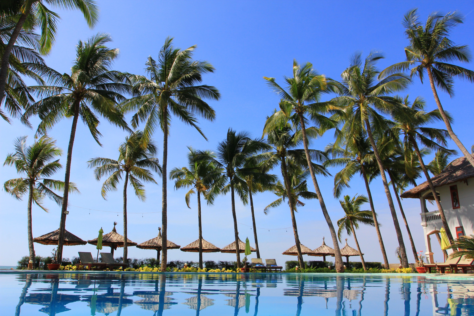 Отель Little Paris Resort & Spa Mui Ne