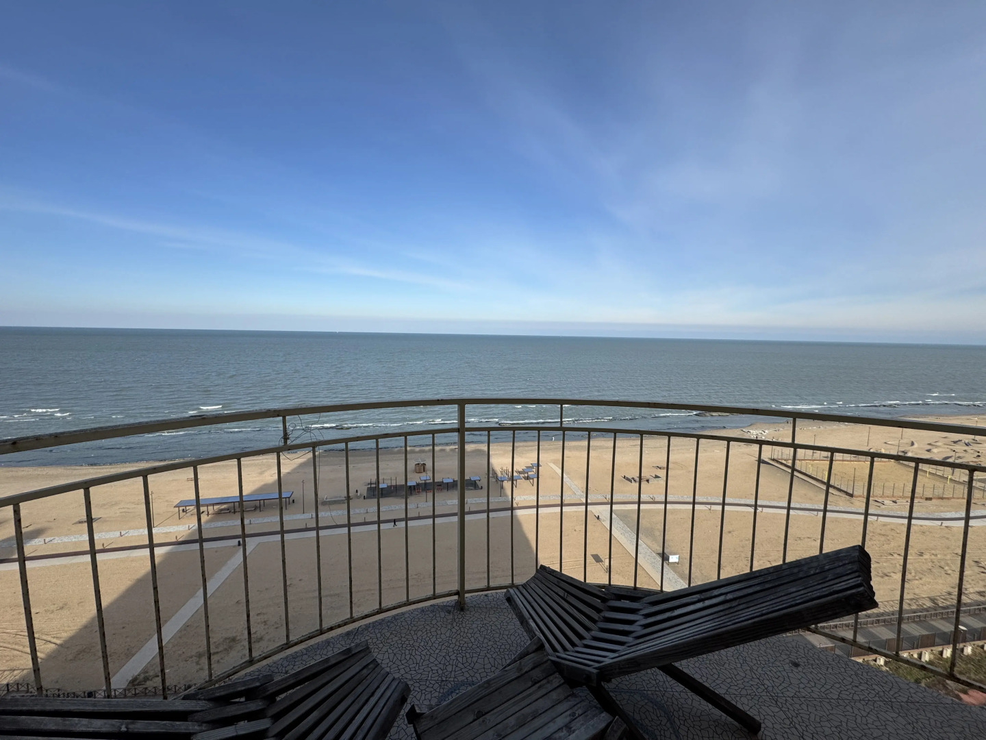 Квартира с красивым видом на море 2