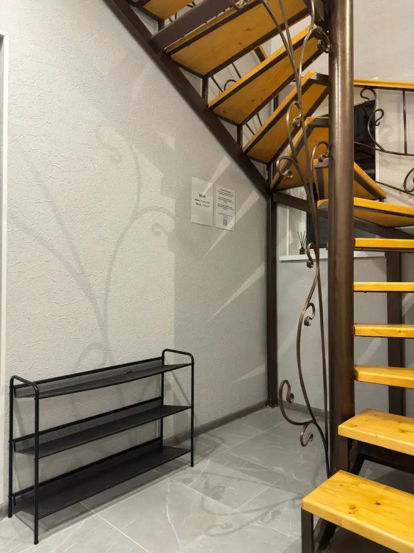 Частный дом Уютный на скале