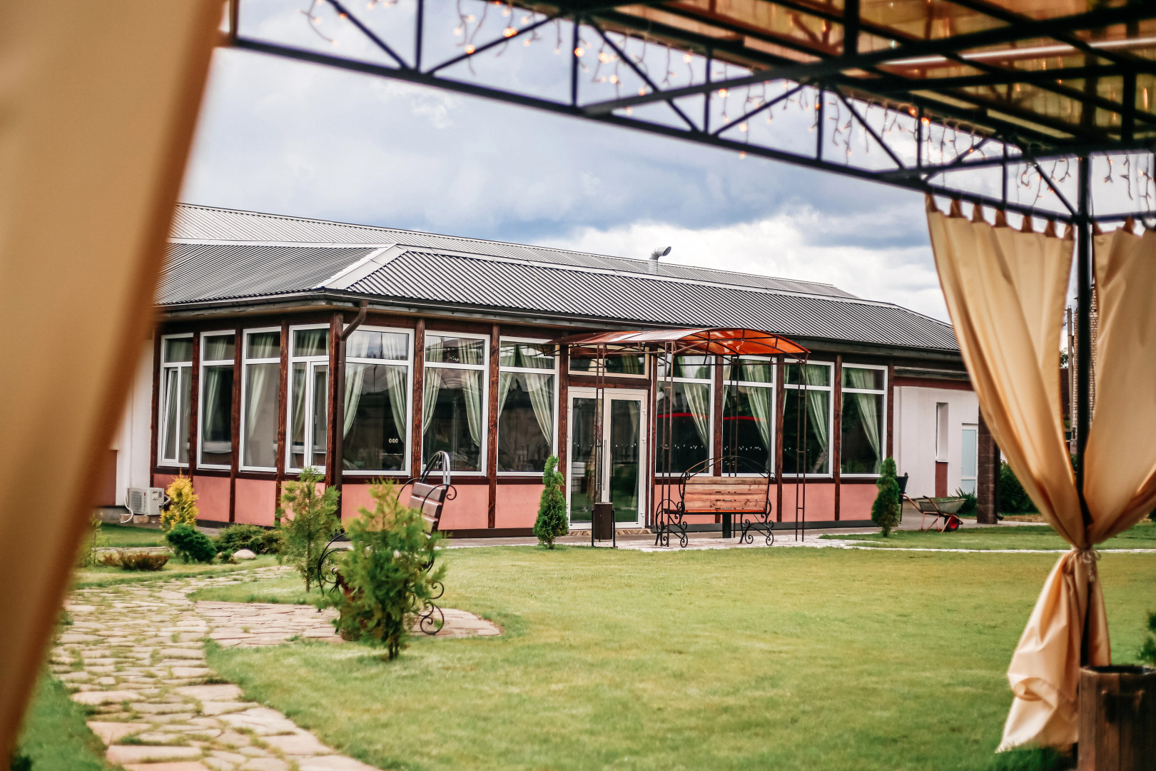 Парк-отель Гранат