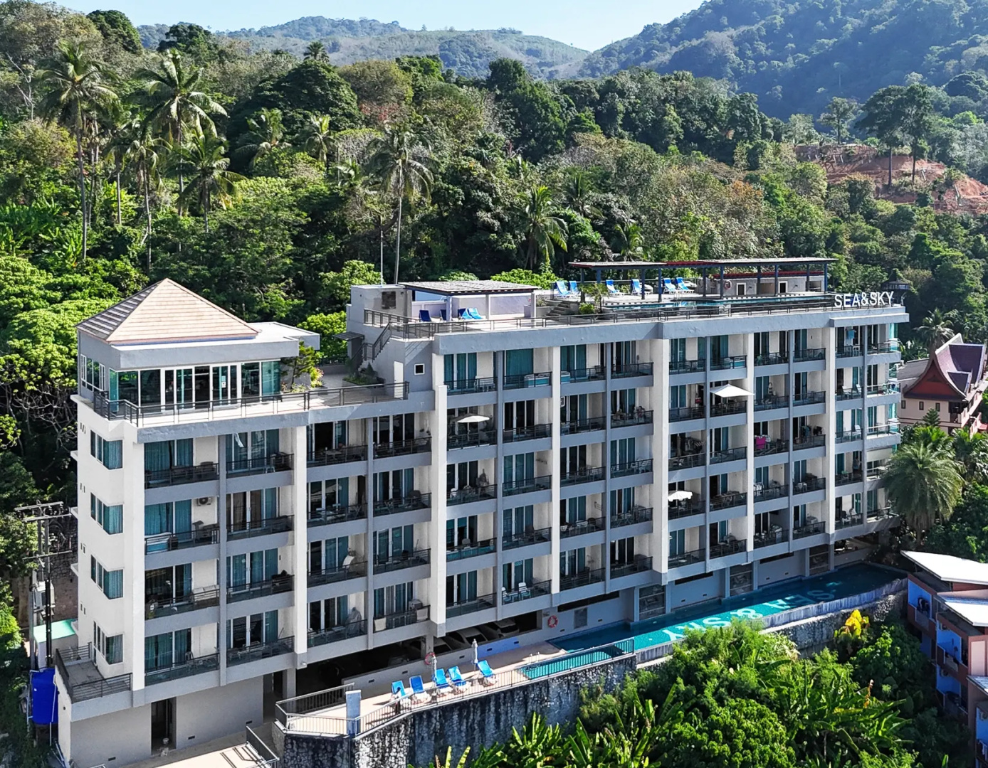 Апартаменты OMNIA Phuket - Sea & Sky Condo