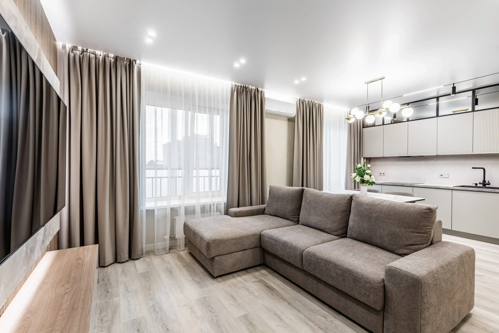 Квартира большая 4-х комнатная LS Арт Центр