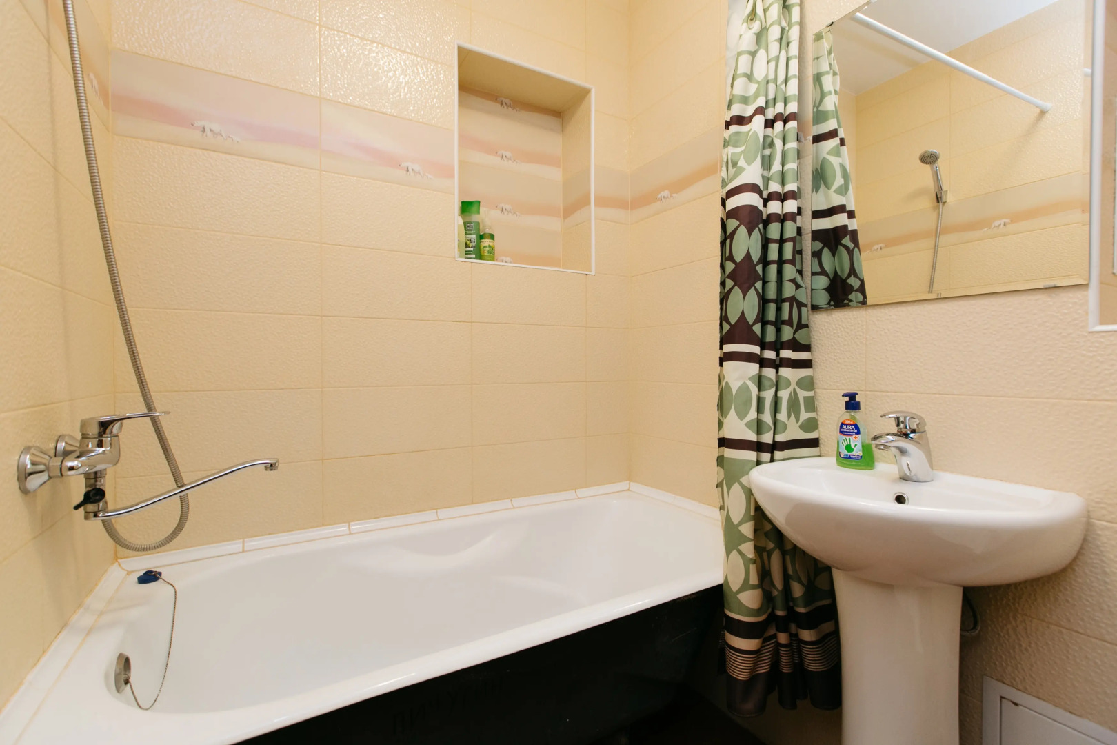 Апартаменты Однокомнатные на Семьи Шамшиных 90/5