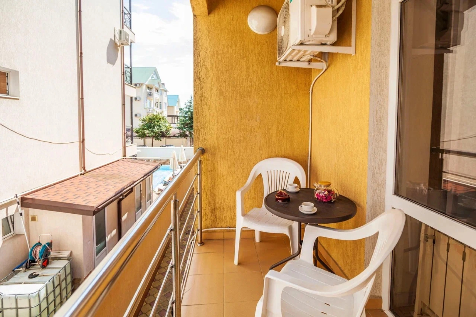 Апартаменты У Моря С Бассейном в ЖК Солнечный/28Б