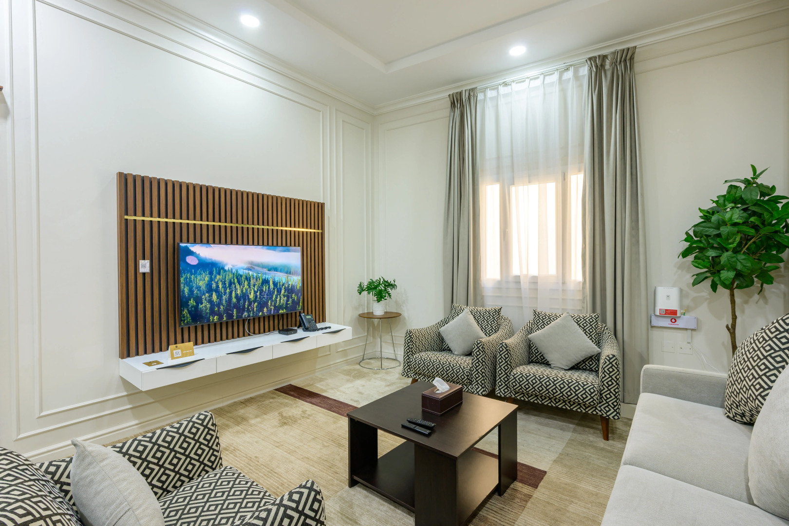 Отель Abraj INN Royal