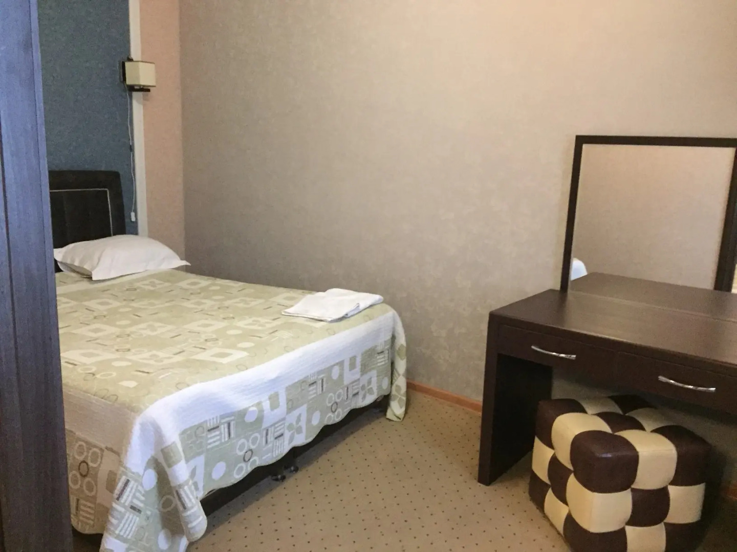 Отель Арманд