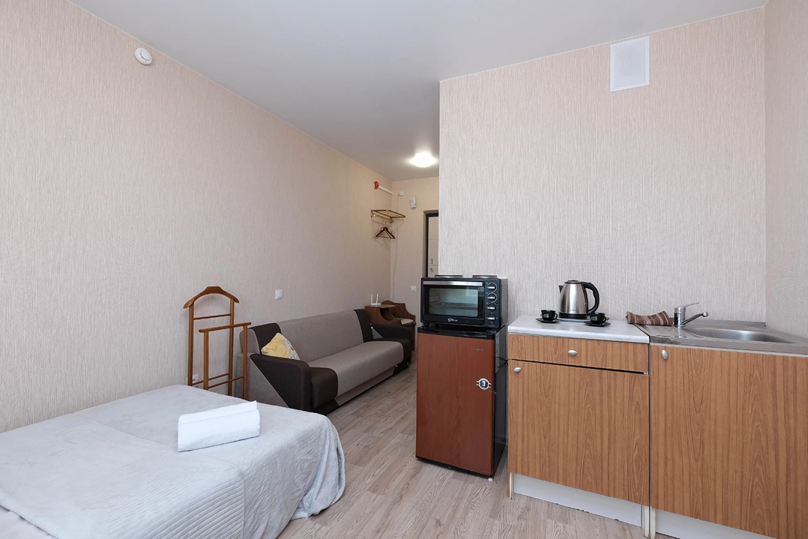 Квартира Студия на Титова255/1