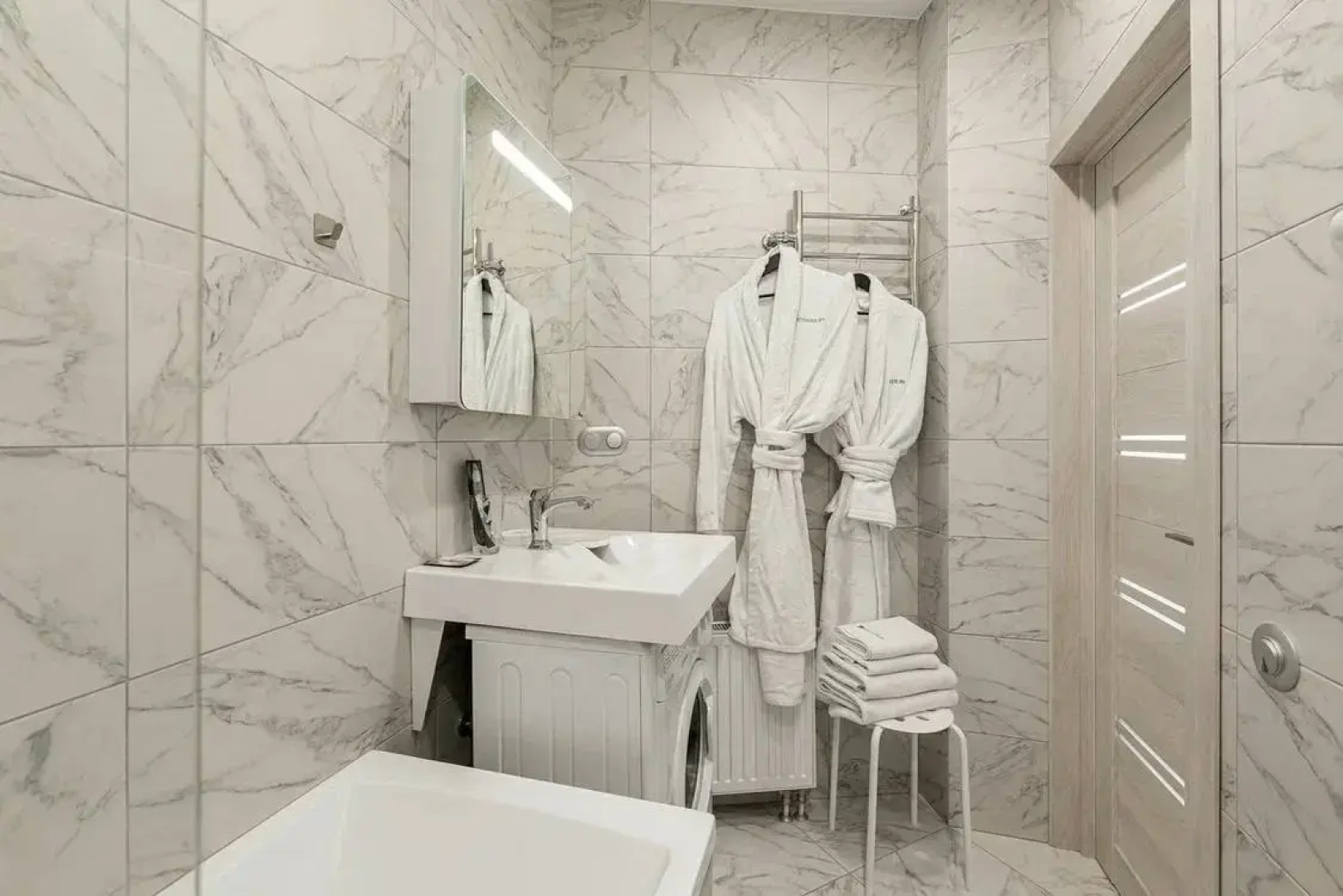 Апартаменты Дизайнерская Студия Паула с видом на парк Челюскинцев