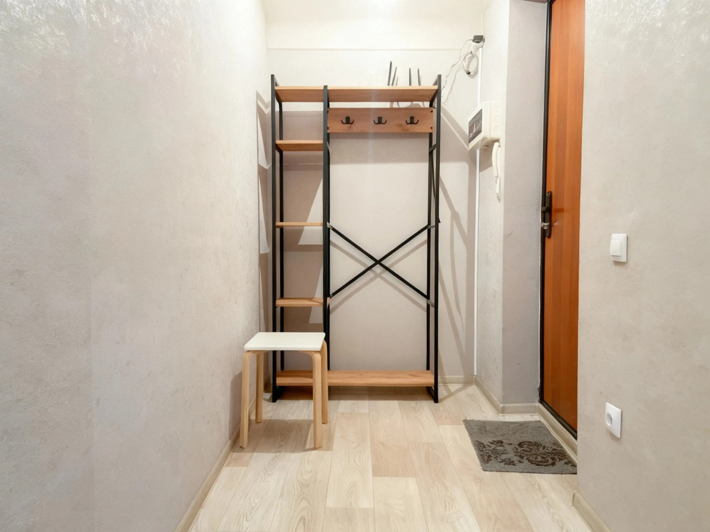 Квартира новая рядом с выездом из города