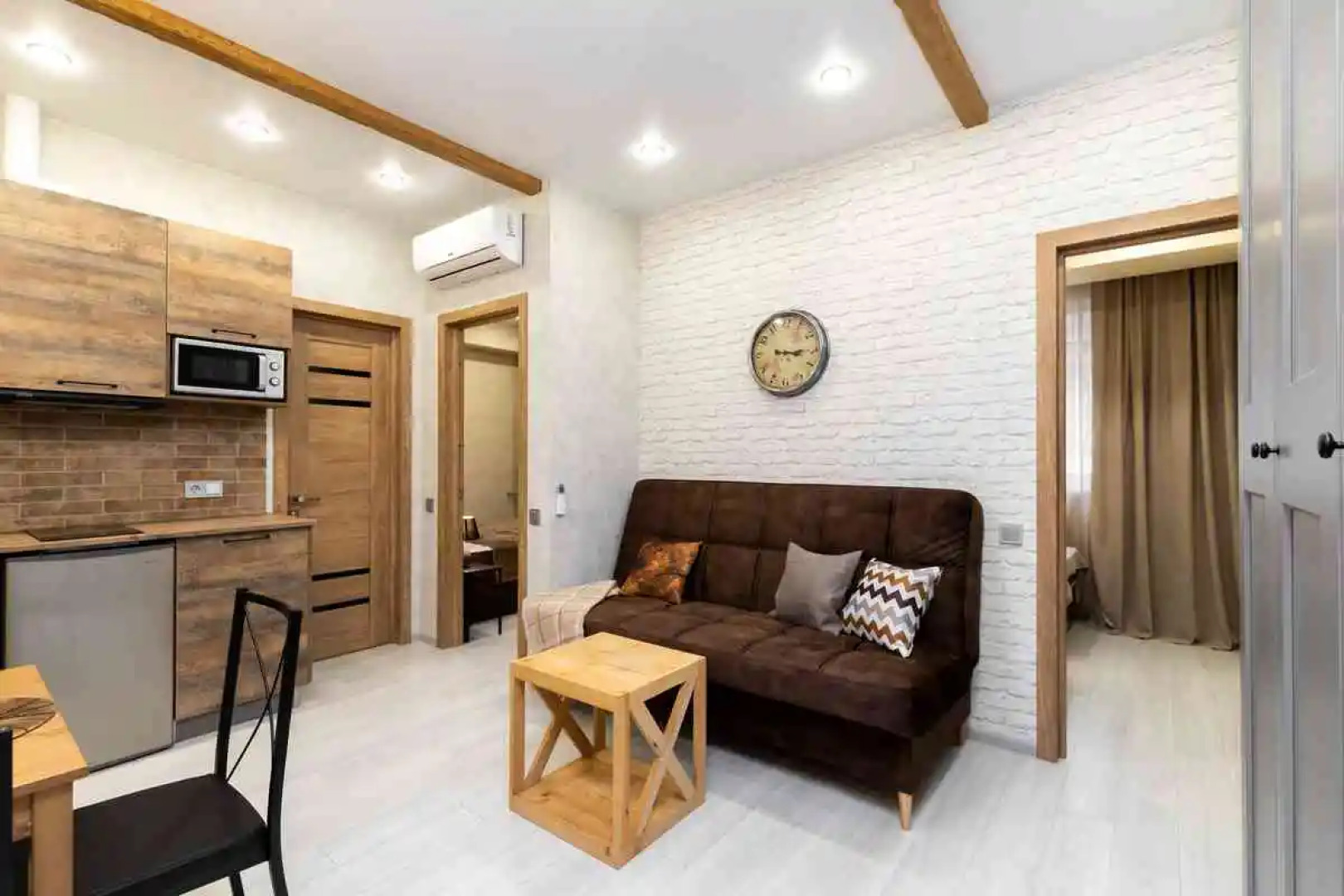 Апартаменты Море Апартаментов на Эстонской 37/3 - 4