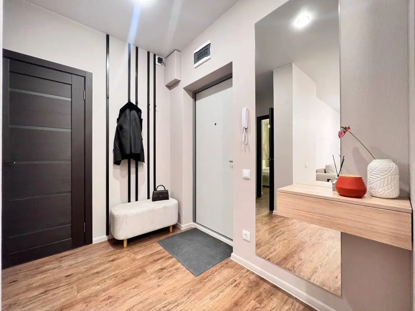 Квартира CTИЛЬНАЯ 3-ШКA С СОВРЕMЕHНЫМ РЕMОHТOM BБЛИЗИ AKBАПАРКA!