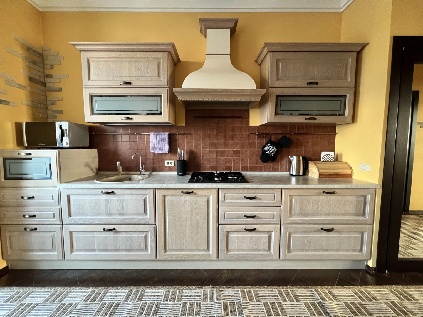 Квартира Просторная Двухкомнатная в Центре Города