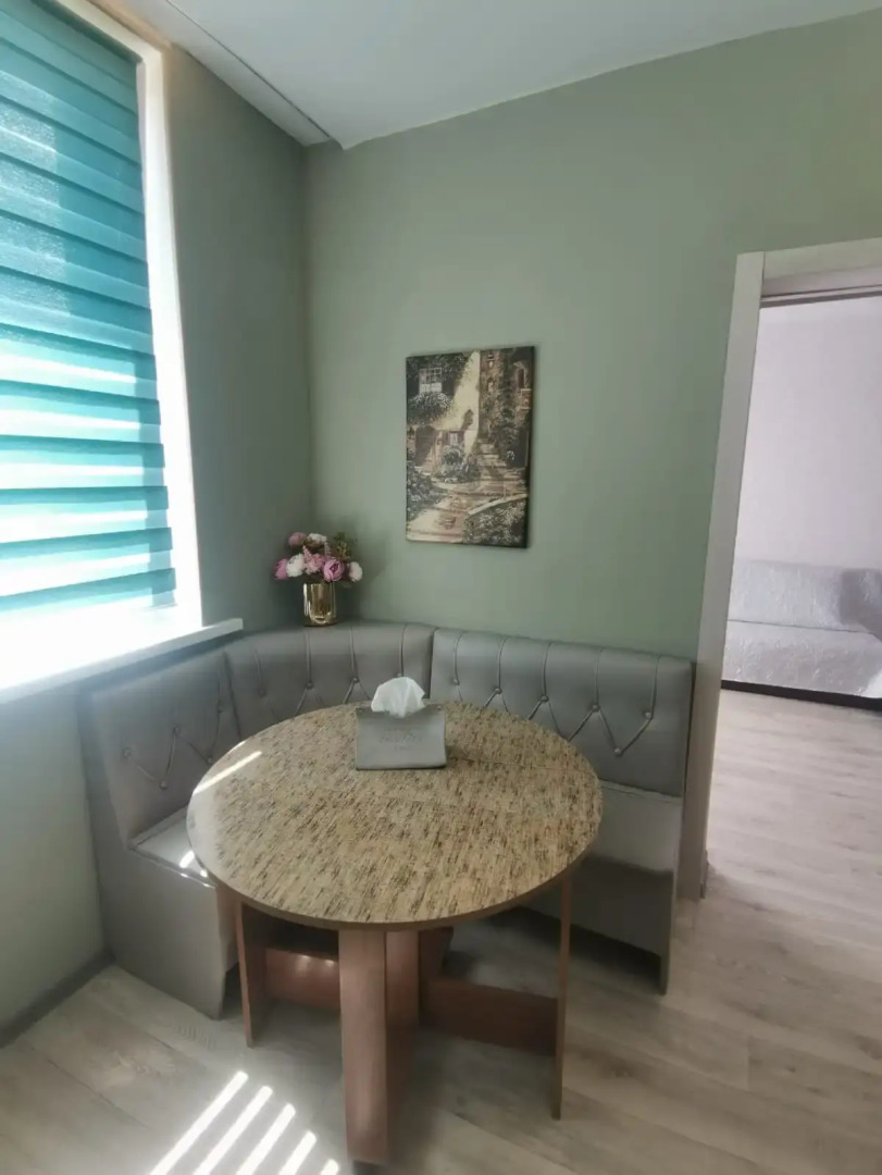 Квартира Десятинная 13