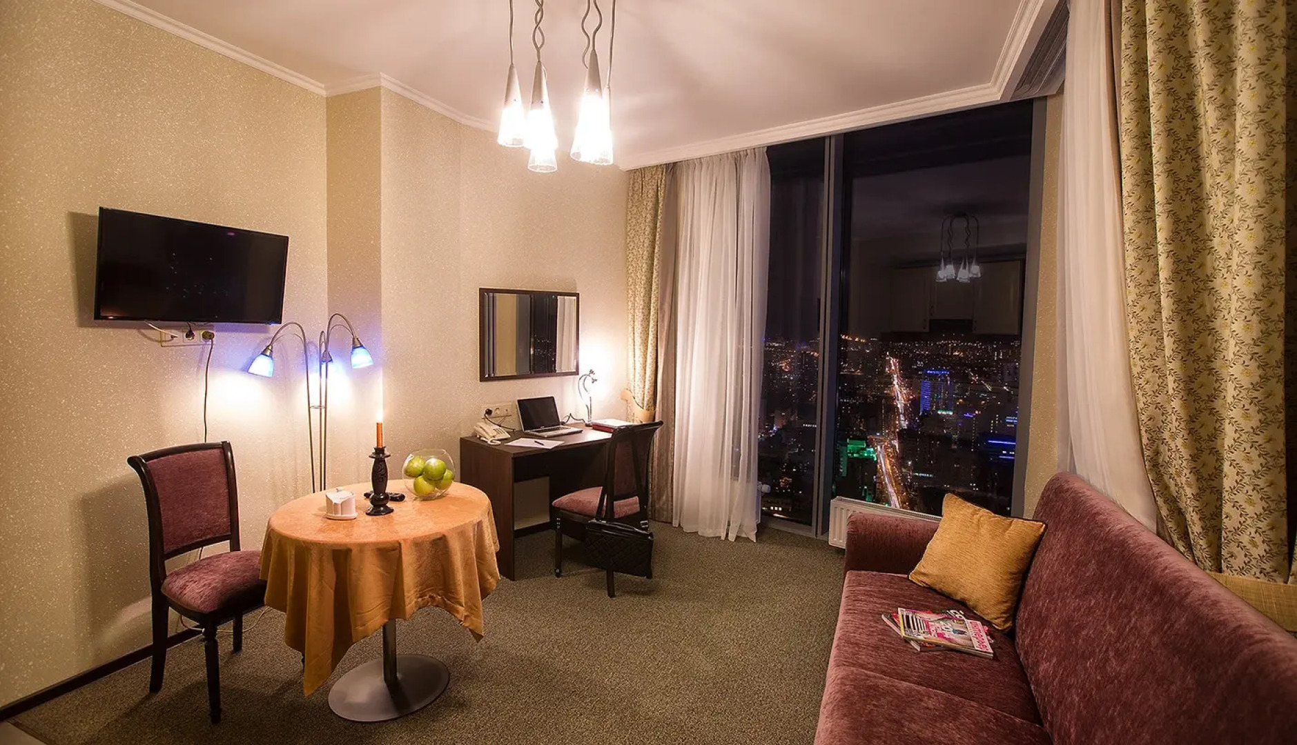 Отель Высоцкий