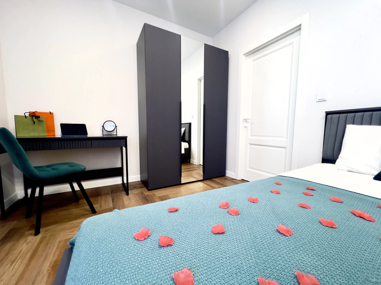 Апартаменты семейные ВыДома в ЖК CityLife в центре города