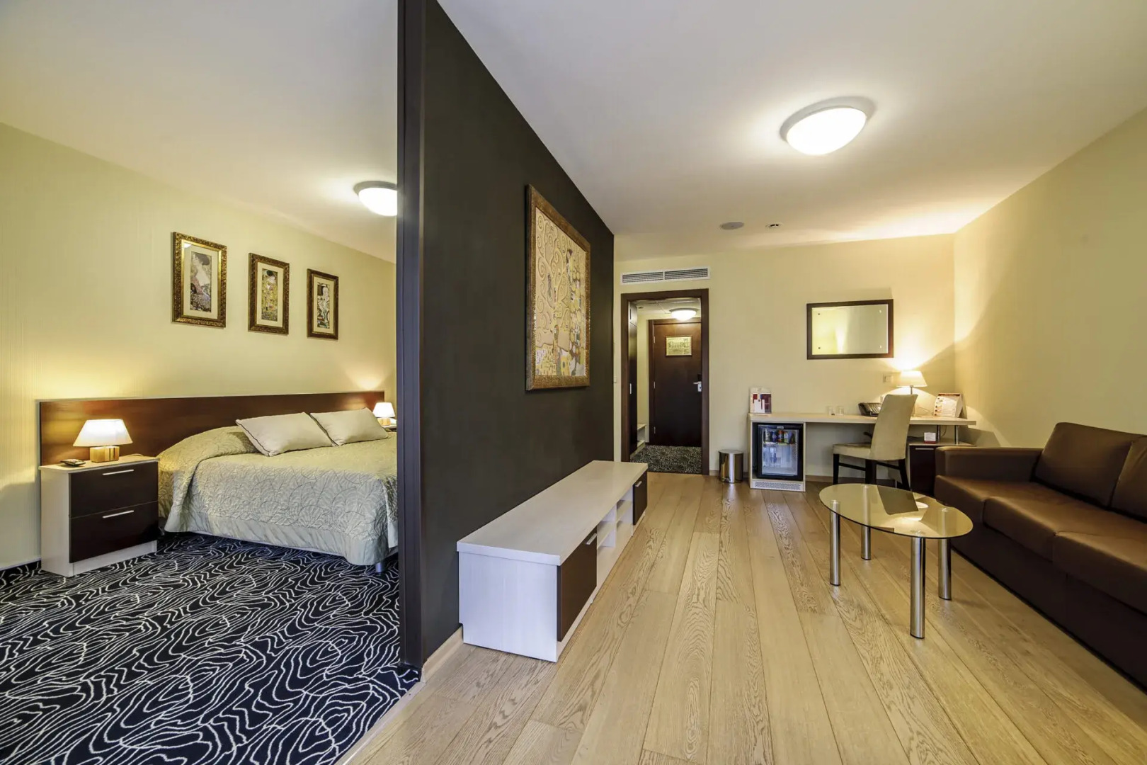 Отель Виктория