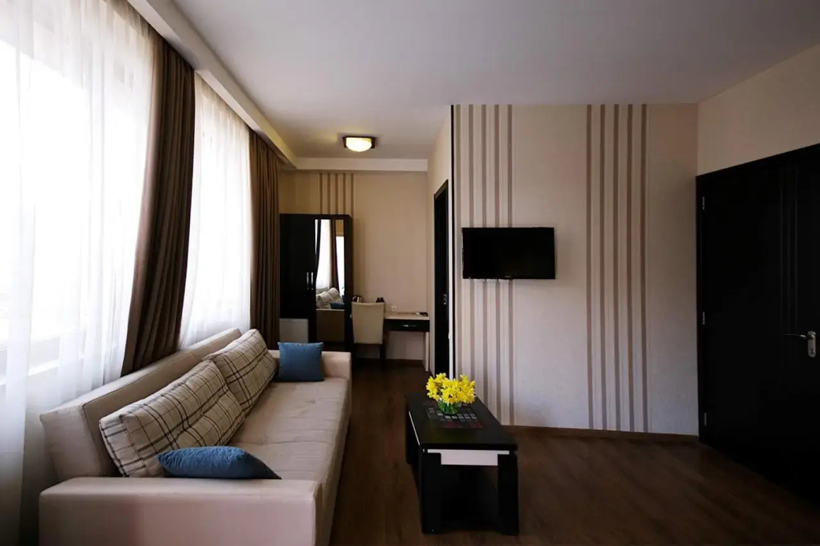 Отель Light House Old City Hotel