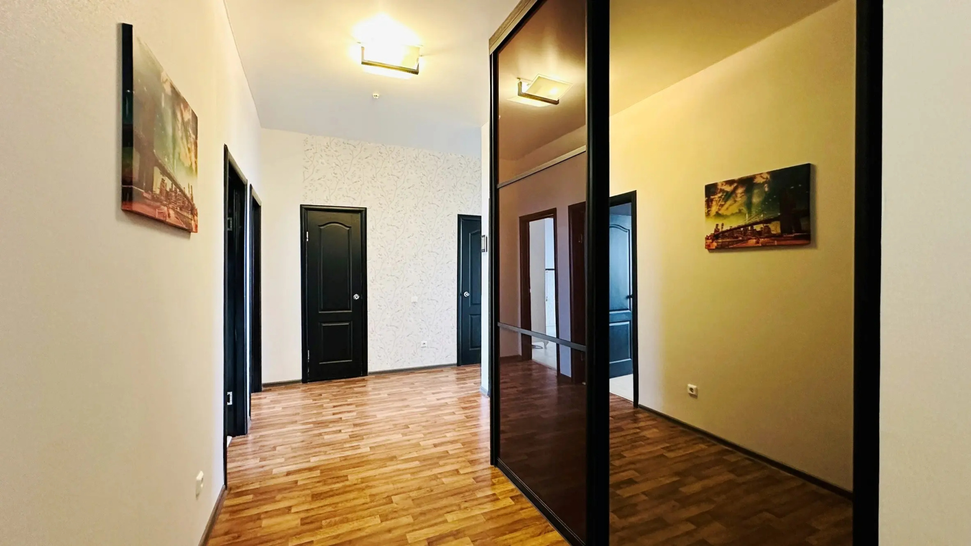 Квартира 3х комнатная с панорамой центра, 11 этаж