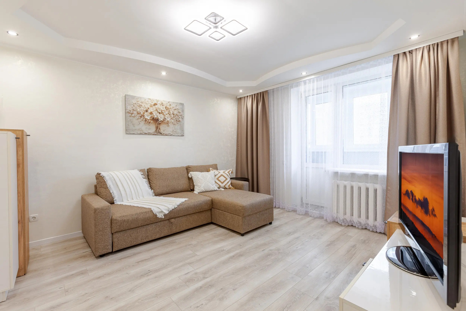 Квартира Aura-Новая и комфортная двухкомнатная