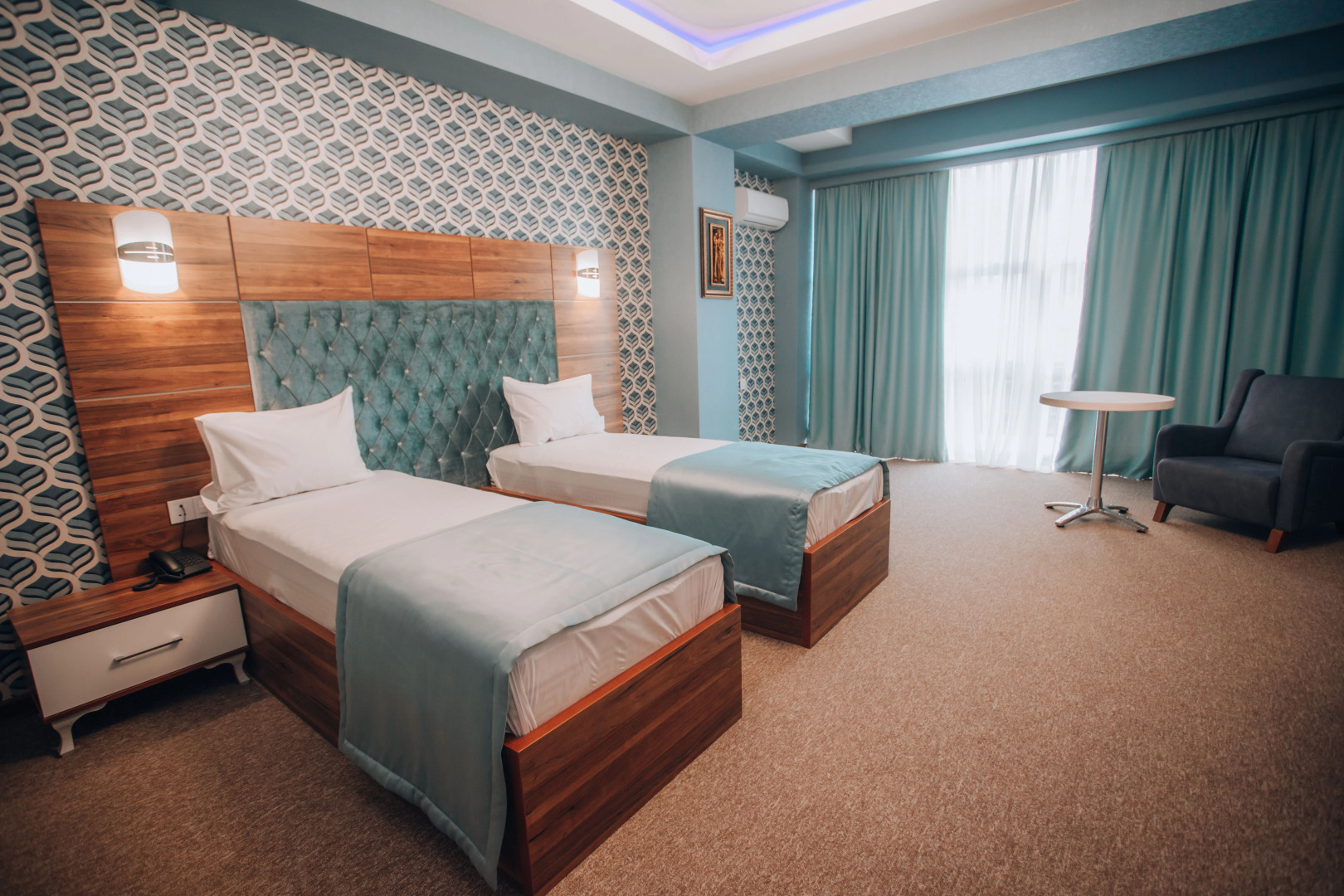 Отель Royal Sapphire