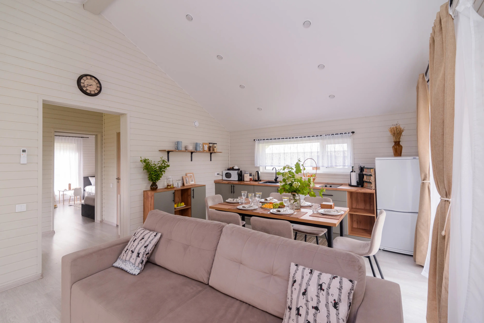 Частный дом в поселке у водохранилища