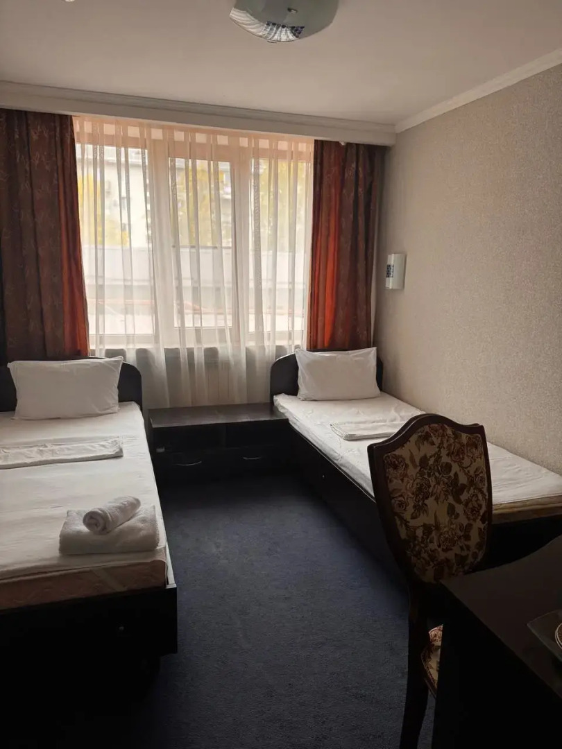 Отель Кавказ