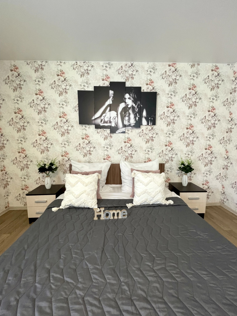 Апартаменты КВАРТ отель Большая 106к1