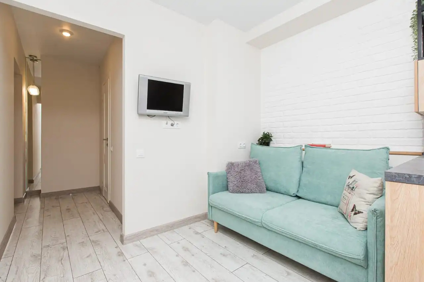 Апартаменты на Университетской Набережной