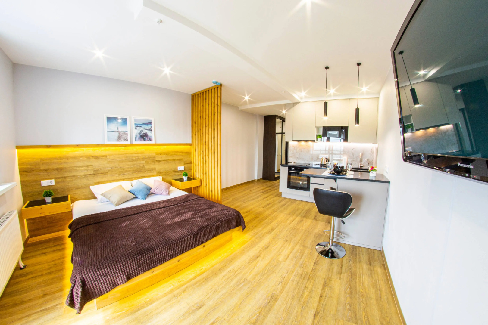 Апартаменты с Панорамным Балконом 1122