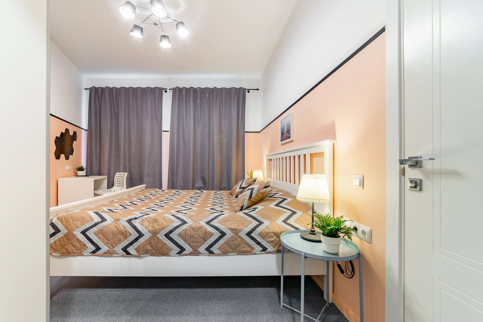 Гостевой дом Chevron Inn