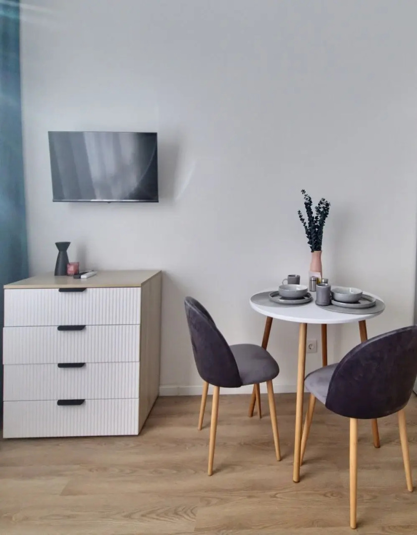 Апартаменты Новая студия возле аэропорта