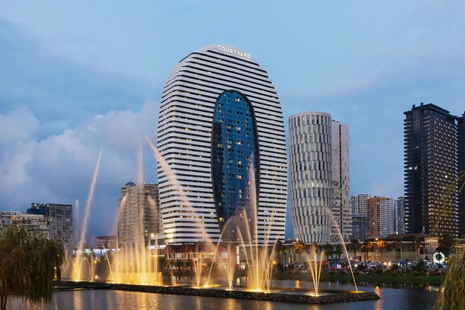 Апартаменты Bright Apartment with Balcony in Alliance Palace Batumi - Steps from the Sea & Dancing Fountains