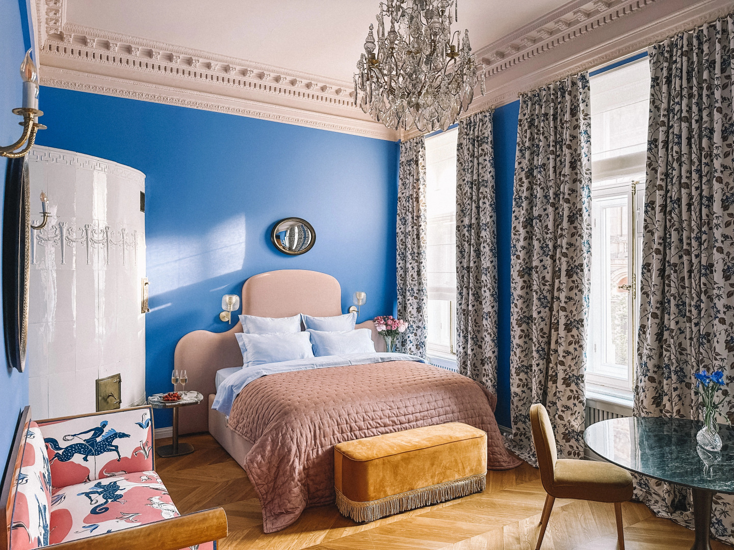 Апартаменты Эксклюзивная квартира Уголок Парижа