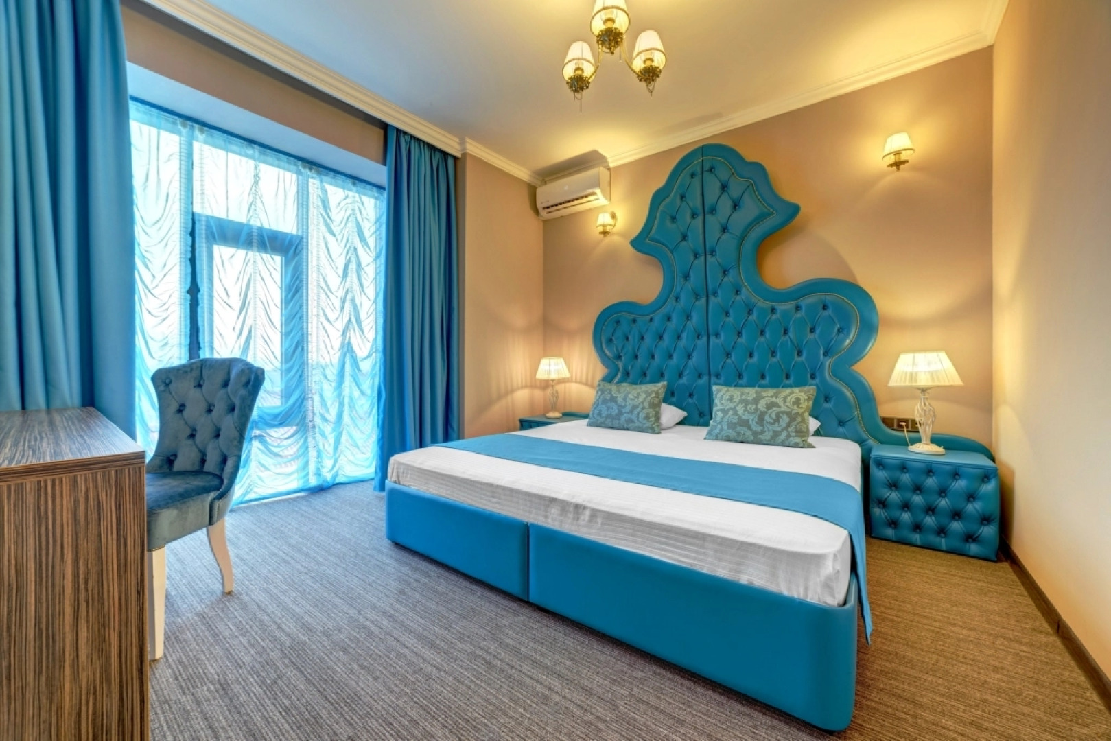 Отель  Мартон Палас Царицын