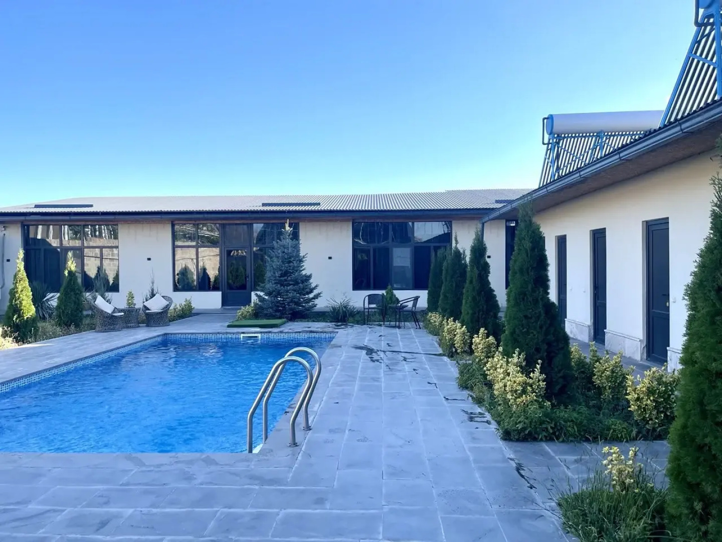 Вилла Mughni Family House