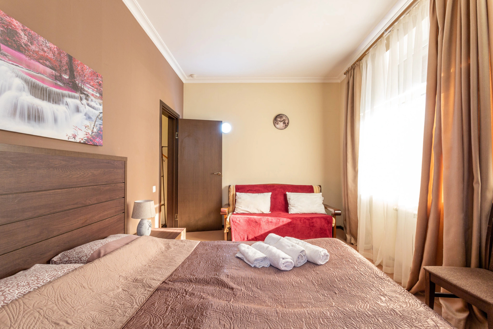 Квартира Номер в Отеле с Балконом Шикарным Видом на Горы