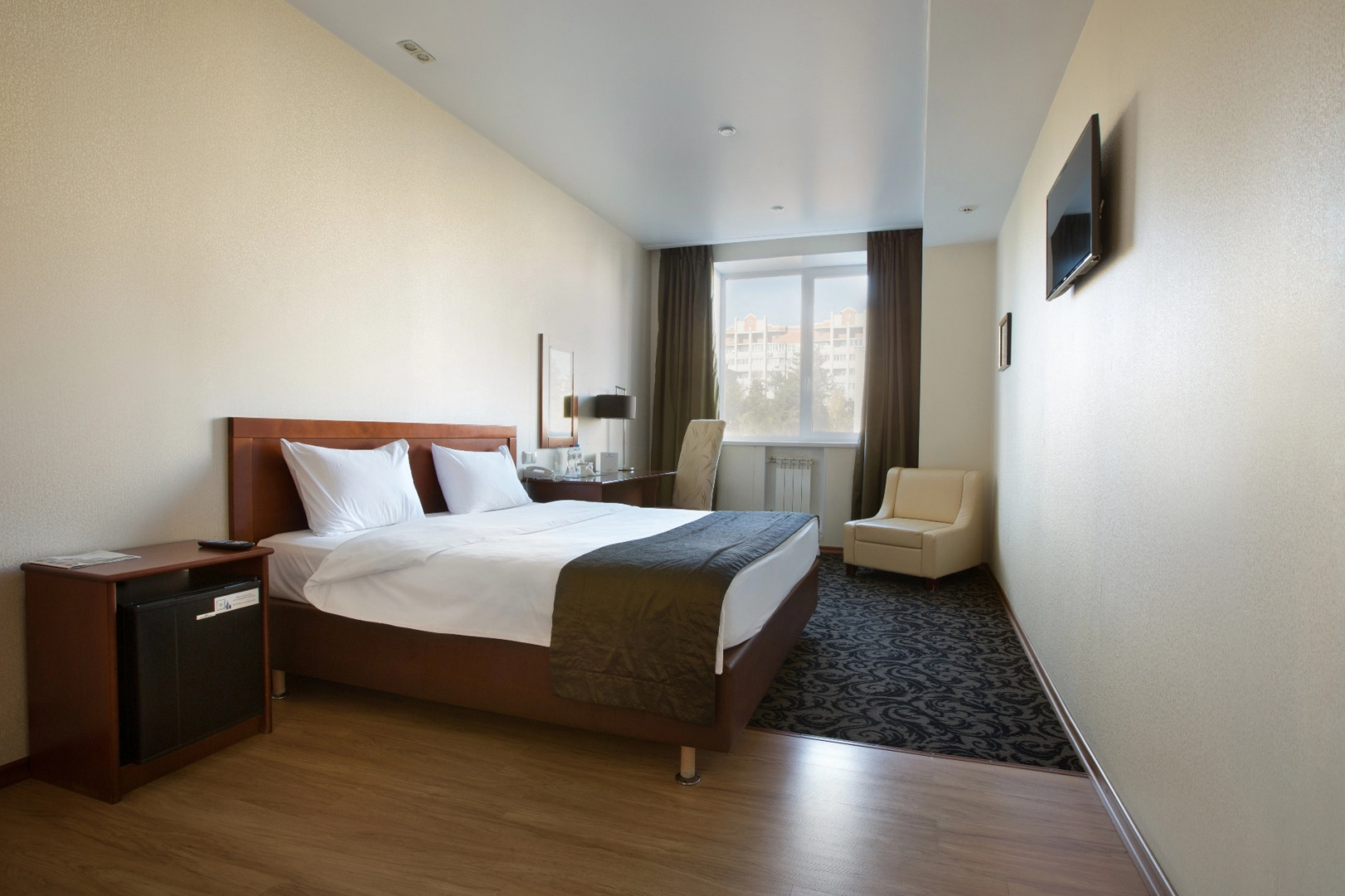 Бенефит Плаза Конгресс Отель