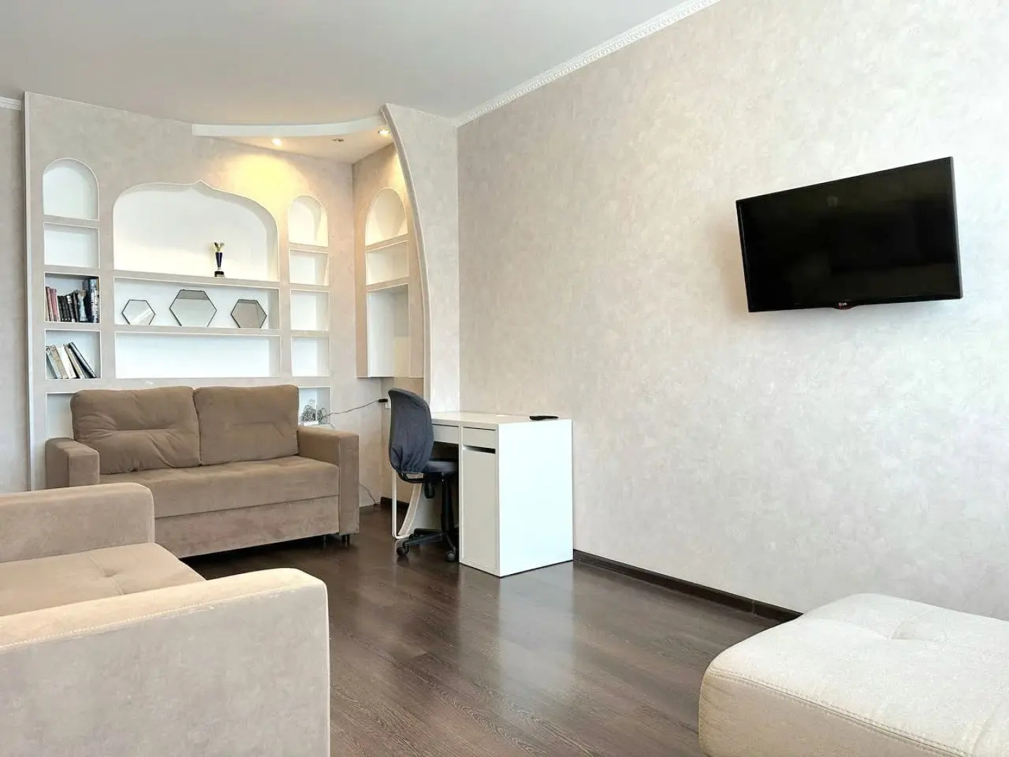 Квартира Двухкомнатная с балконом на Притомском