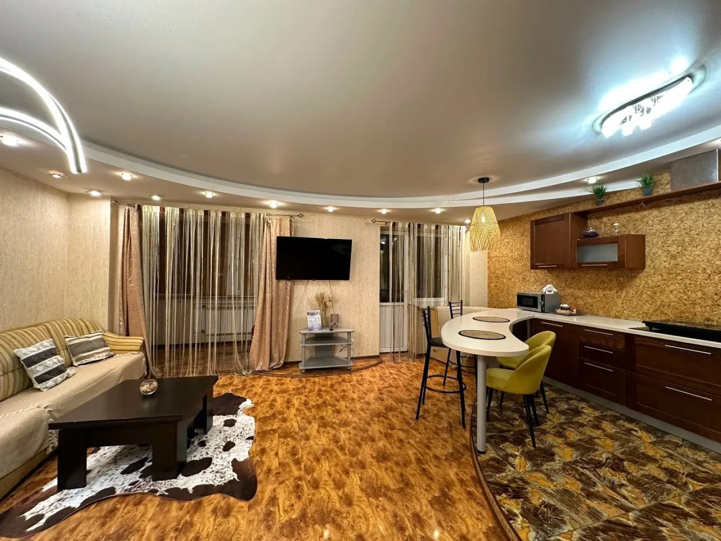 Апартаменты Премиум студия в центре с джакузи