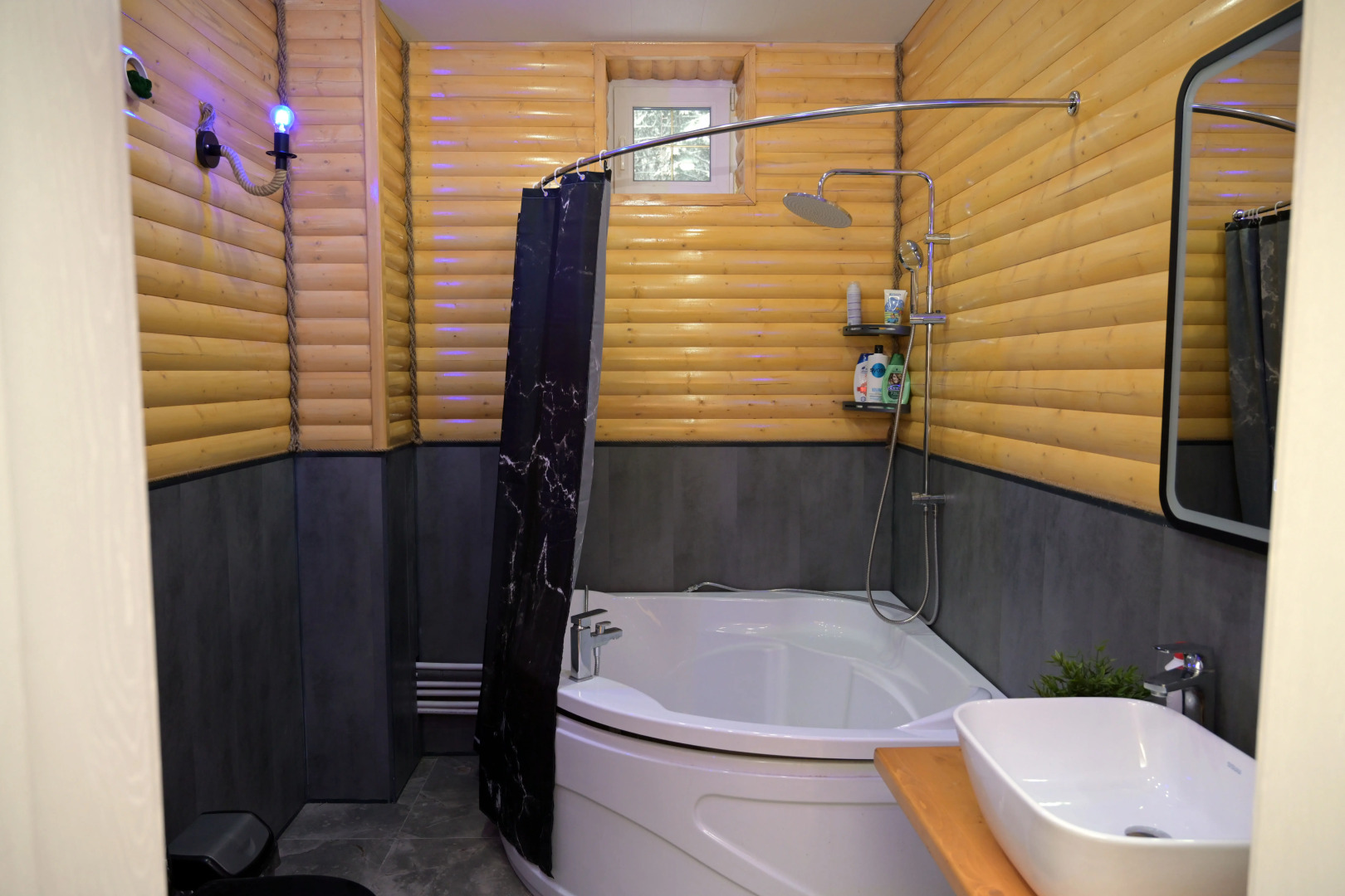 Частный Дом Уютный в Лесу с Чаном