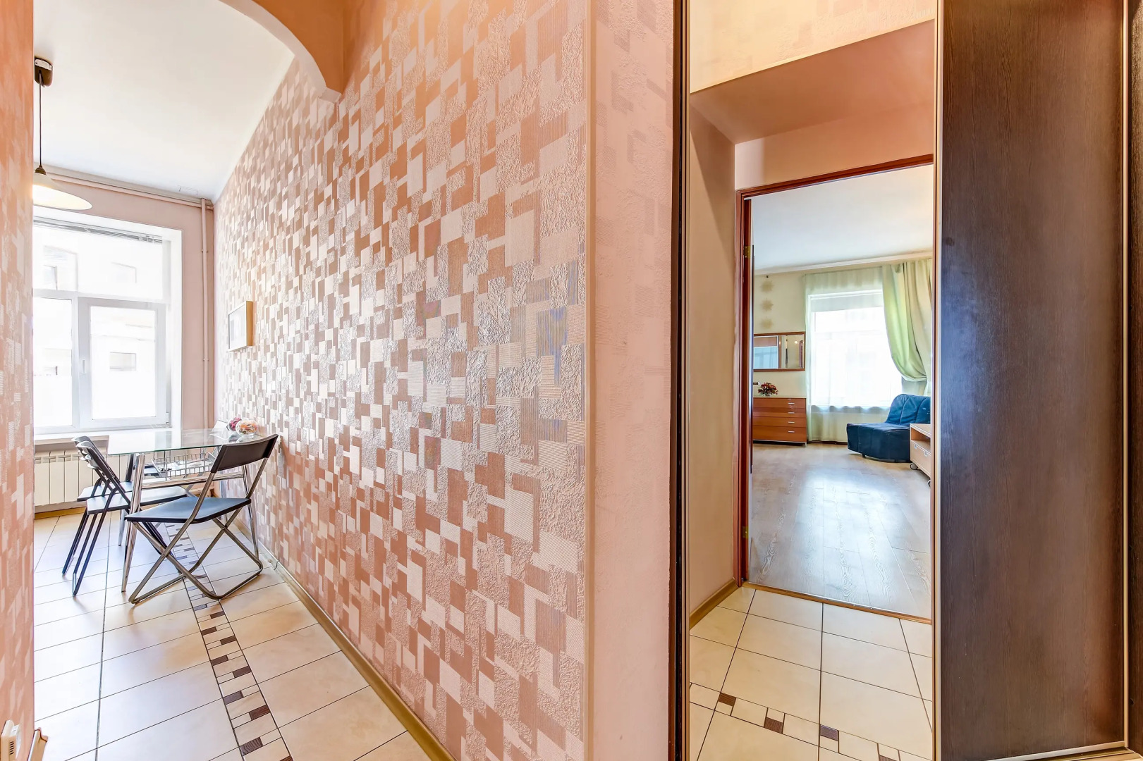 Апартаменты у Дворцовой площади на Невском 11