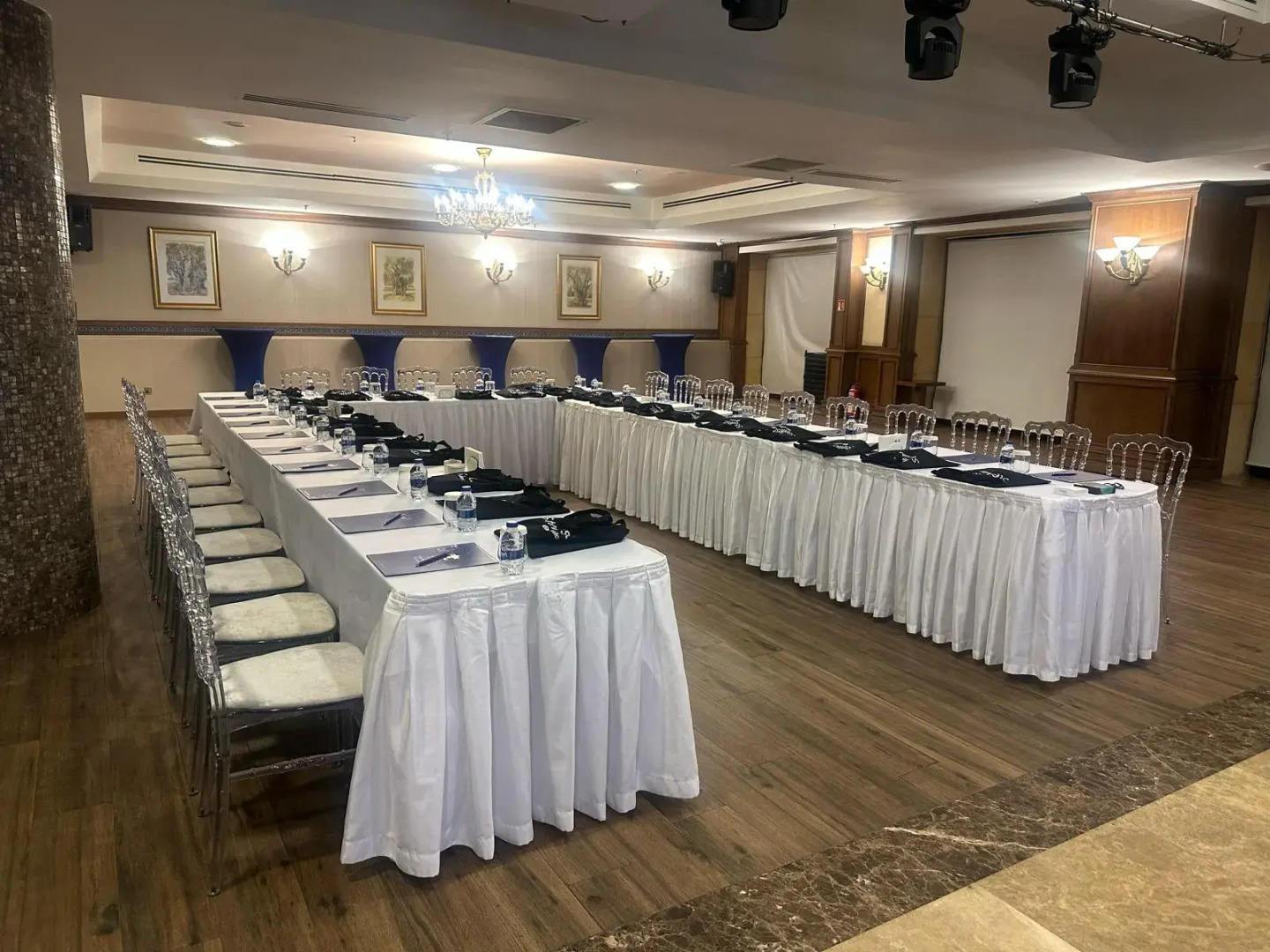 Merit Royal Gardens Hotel & Casino