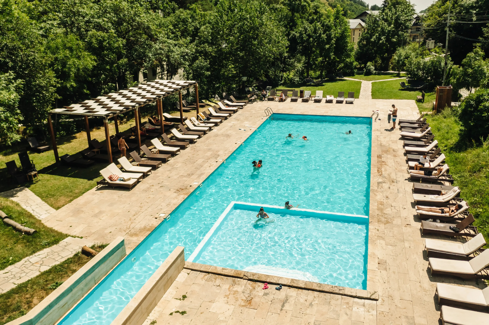 Отель Apricot  Aghveran Resort