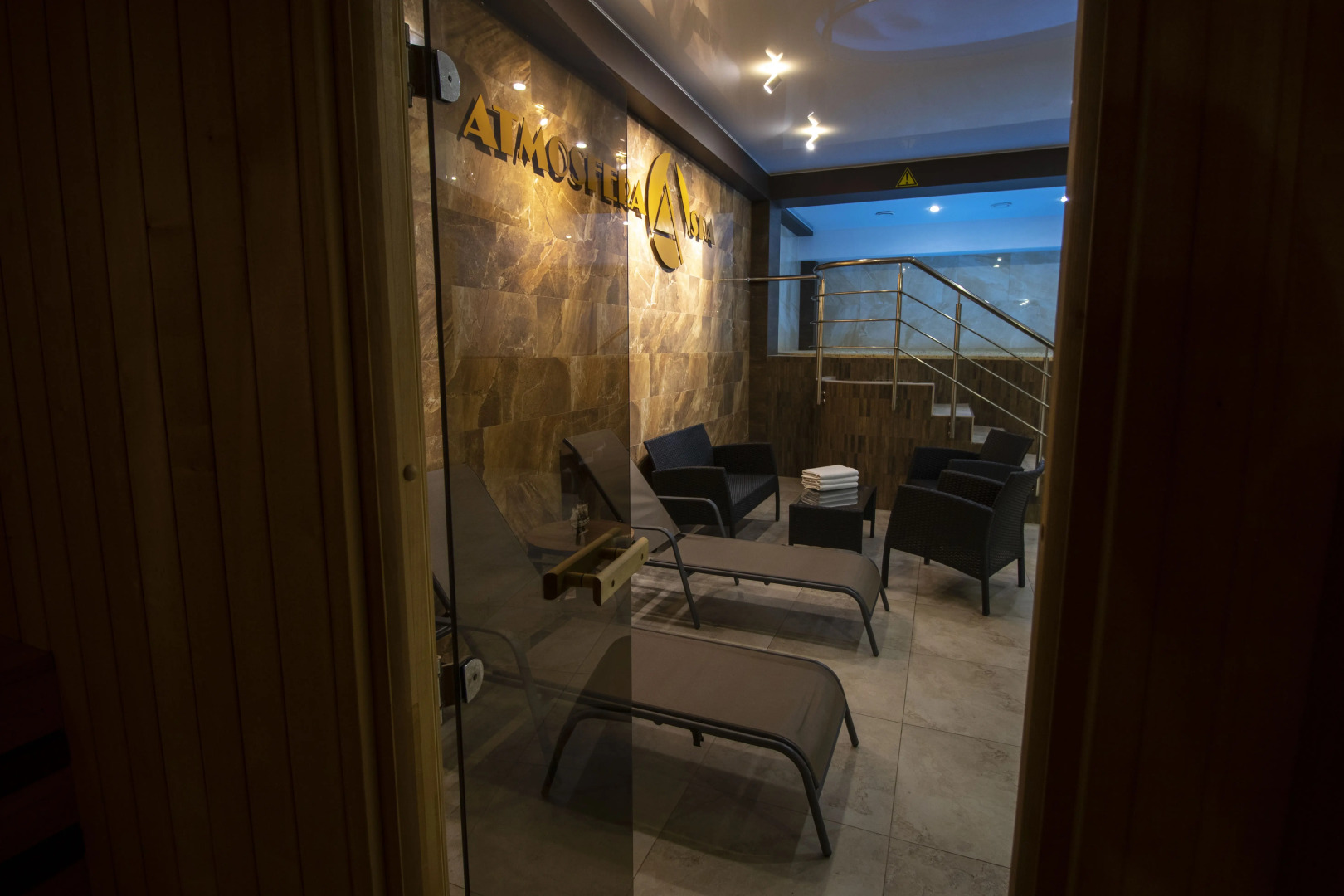 Отель Атмосфера