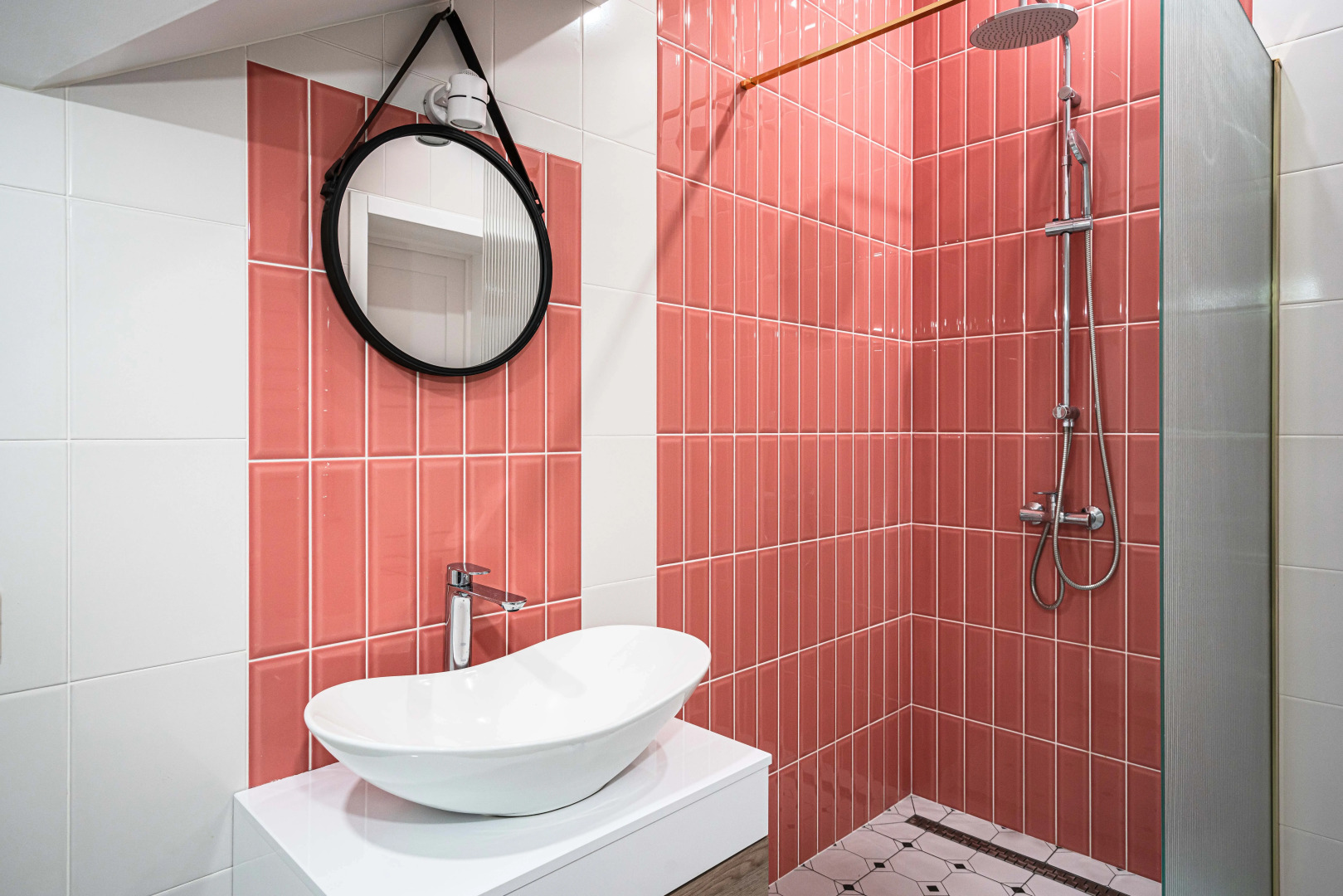 Квартира БалтАтлантик номер в стиле Барби