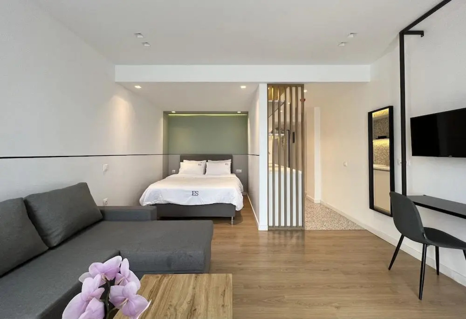 Апарт-отель Elephant Suites