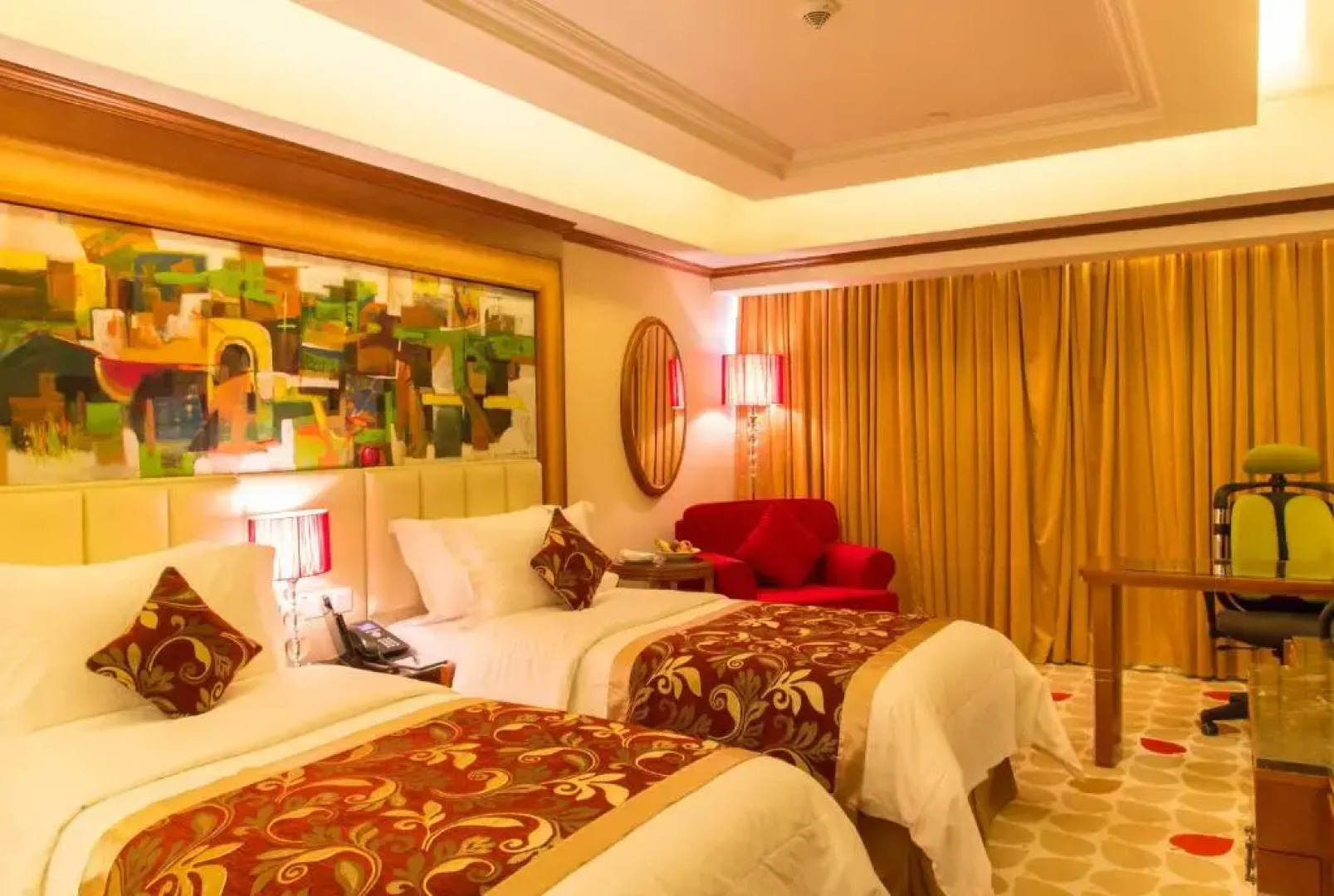 Отель Six Seasons