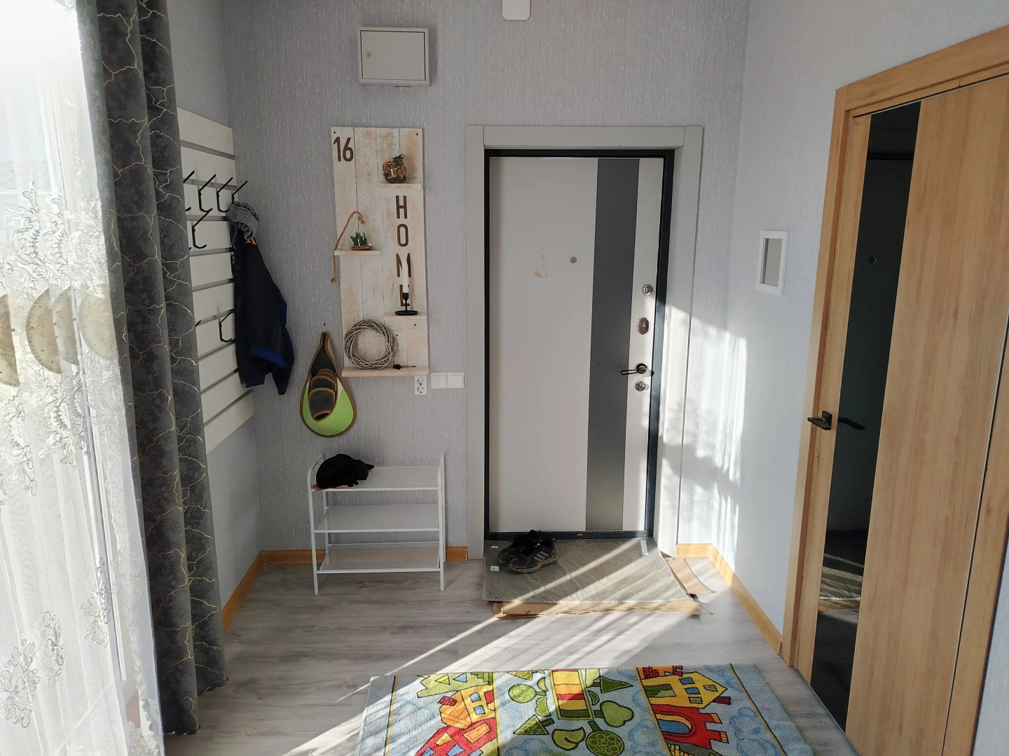 Частный дом Новый большой недалеко от города