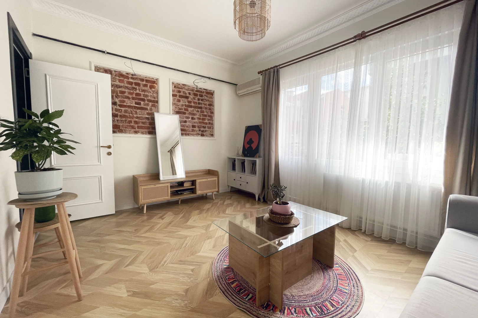 Апартаменты 2BR+2Bath entire apt with Balcony at central location