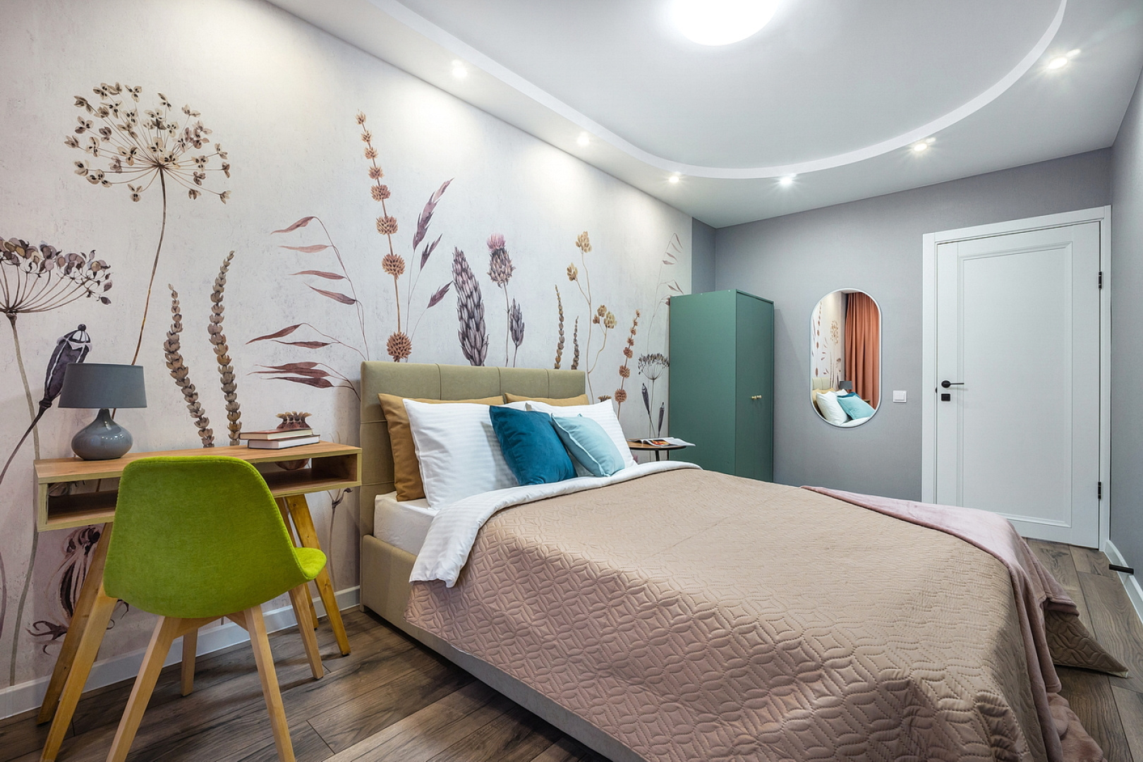 Квартира трехкомнатная Queenstay Остров мечты на Коломенской
